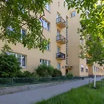 Metro Plac Wilsona Mickiewicza By Renters شقة